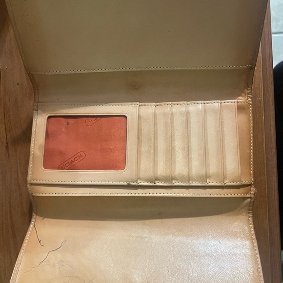 Coach Wallet with Brown Signature Design - Picture 4 of 8